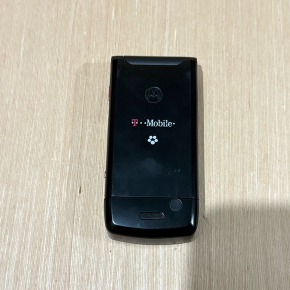 Motorola W490 T-Mobile 3G Flip Phone No Charger Tested Powers On Read Below!! - Picture 4 of 14